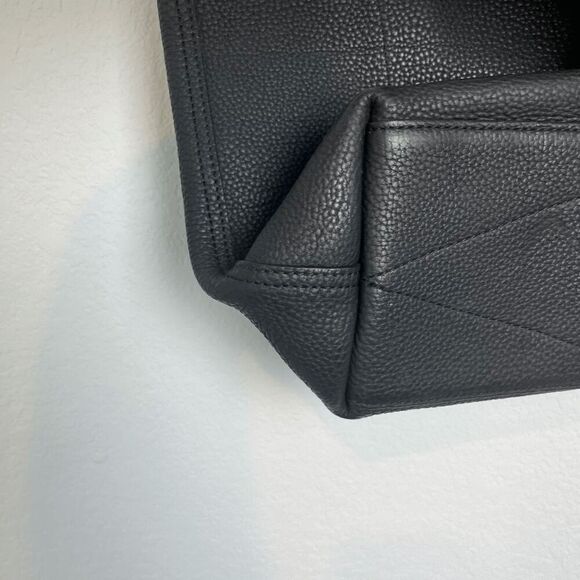 Longchamp Essential North/South Black Leather Tote Women's Purse - Picture 12 of 16